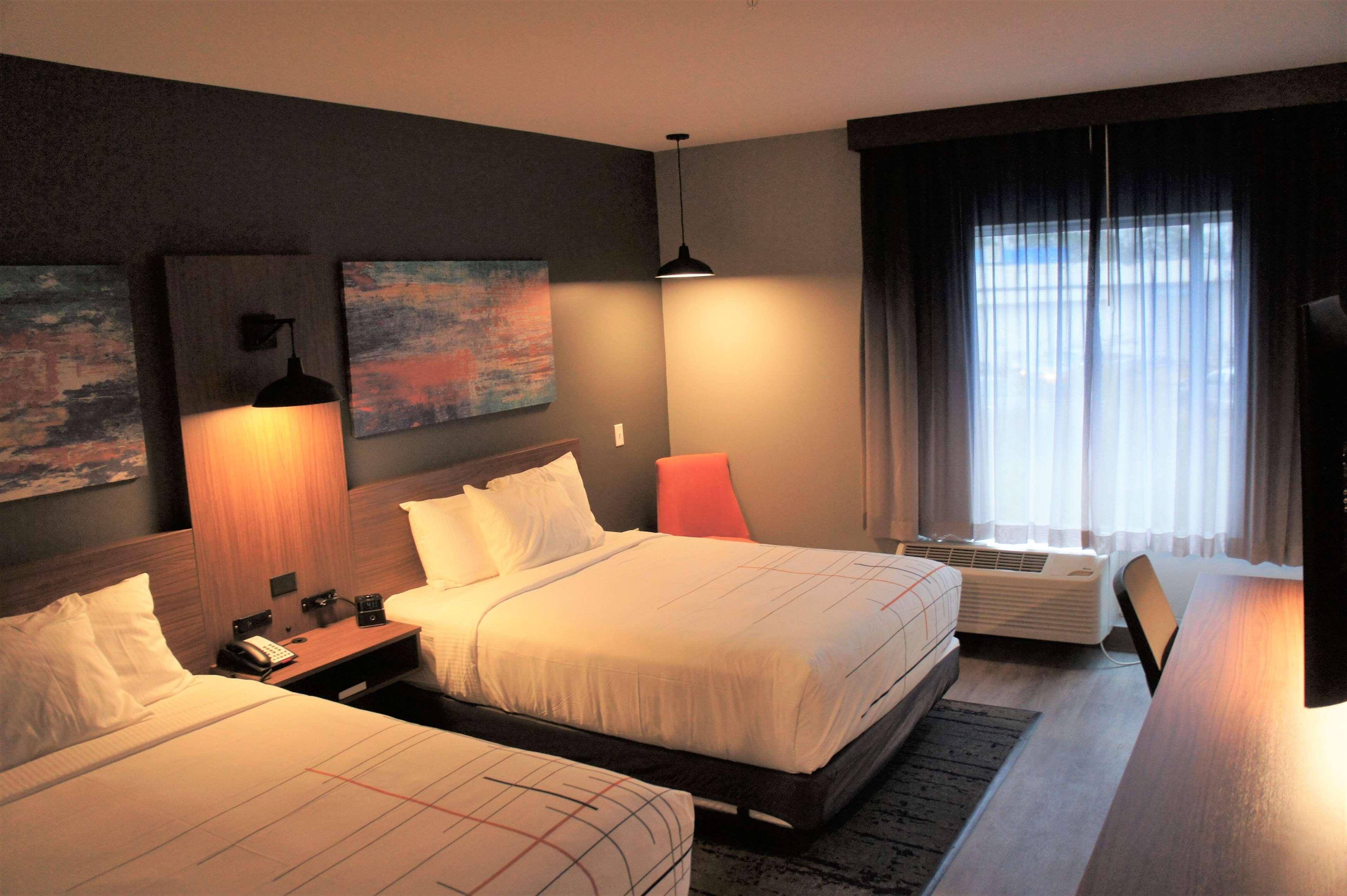 La Quinta Inn & Suites By Wyndham Oxford Ngoại thất bức ảnh