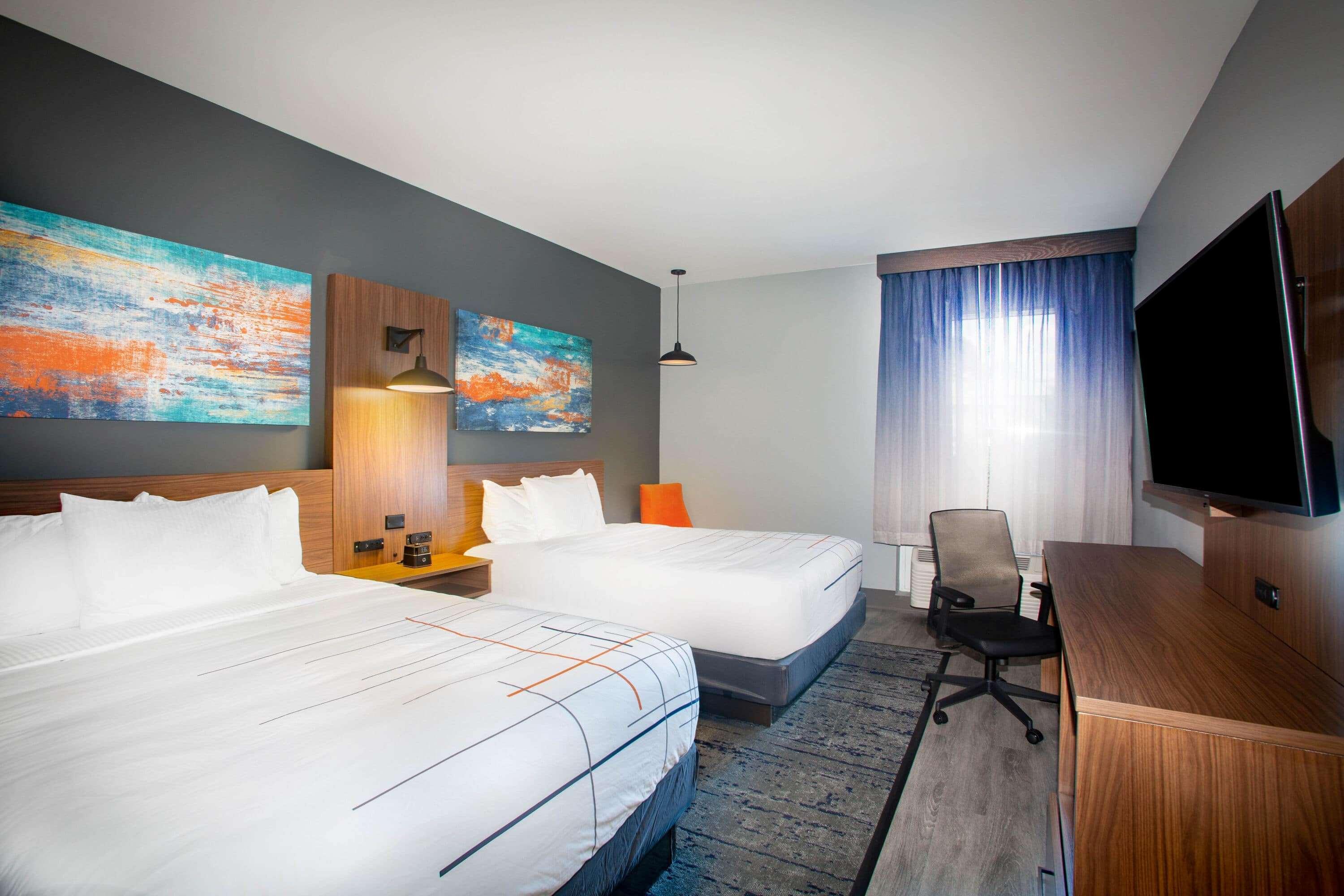 La Quinta Inn & Suites By Wyndham Oxford Ngoại thất bức ảnh